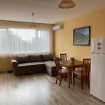 Sanik Apartament *